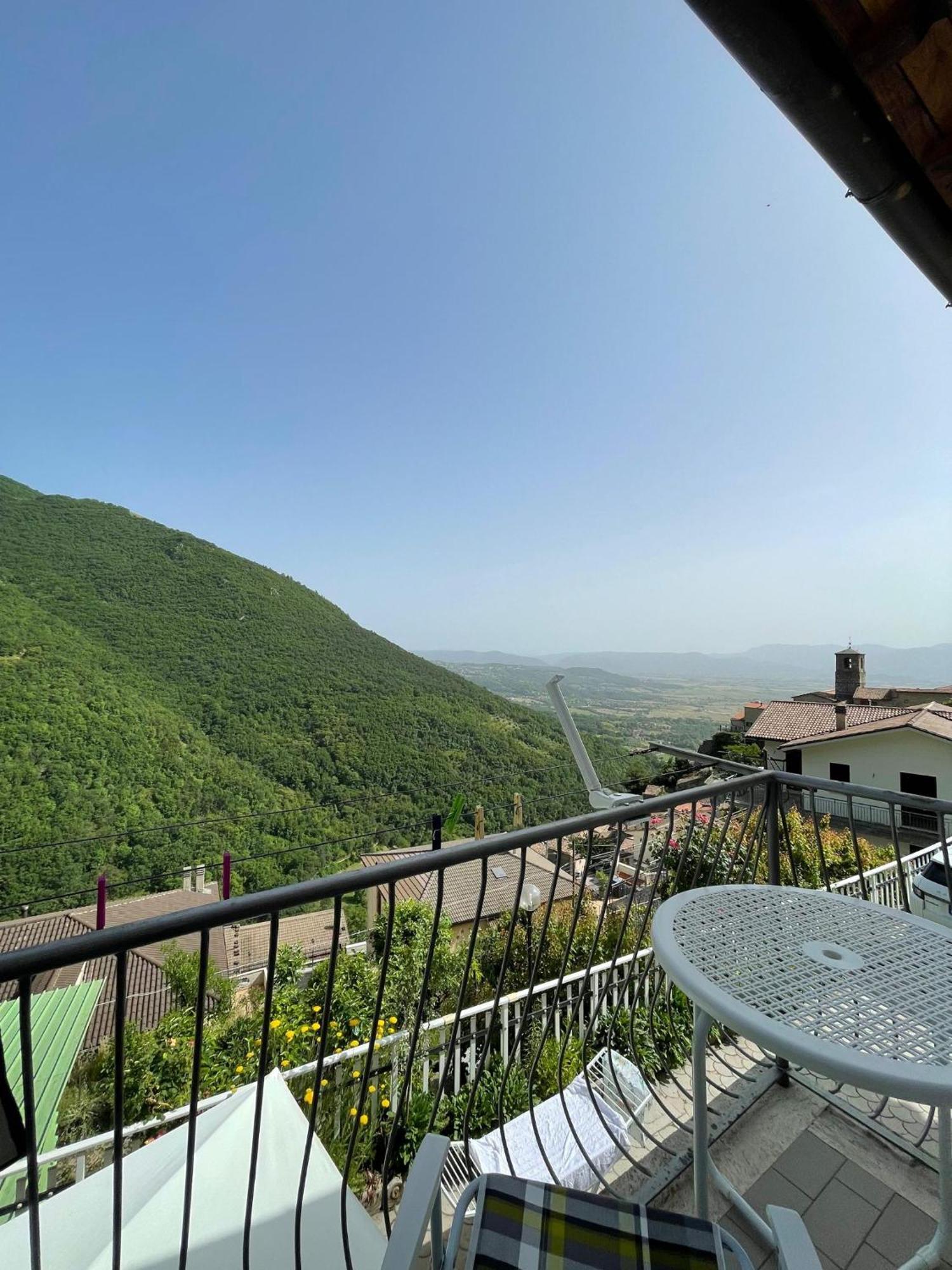 Casa San Giacomo Poggio Bustone Luaran gambar