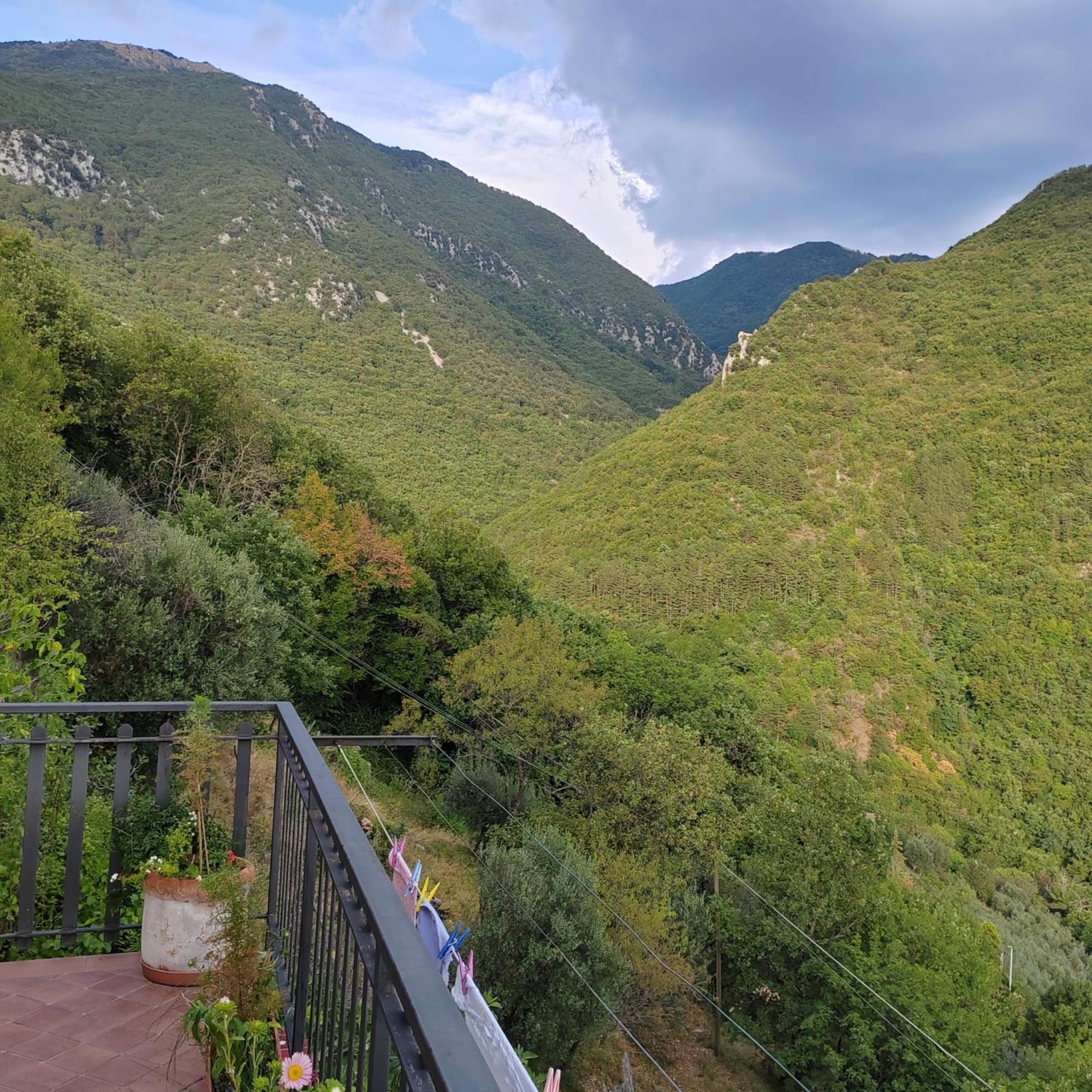 Casa San Giacomo Poggio Bustone Luaran gambar