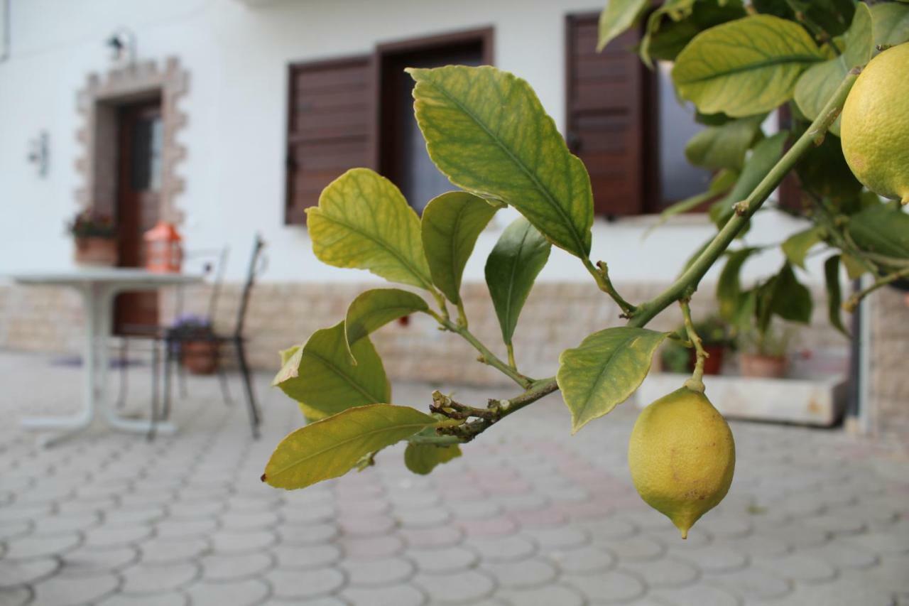 Casa San Giacomo Poggio Bustone Luaran gambar